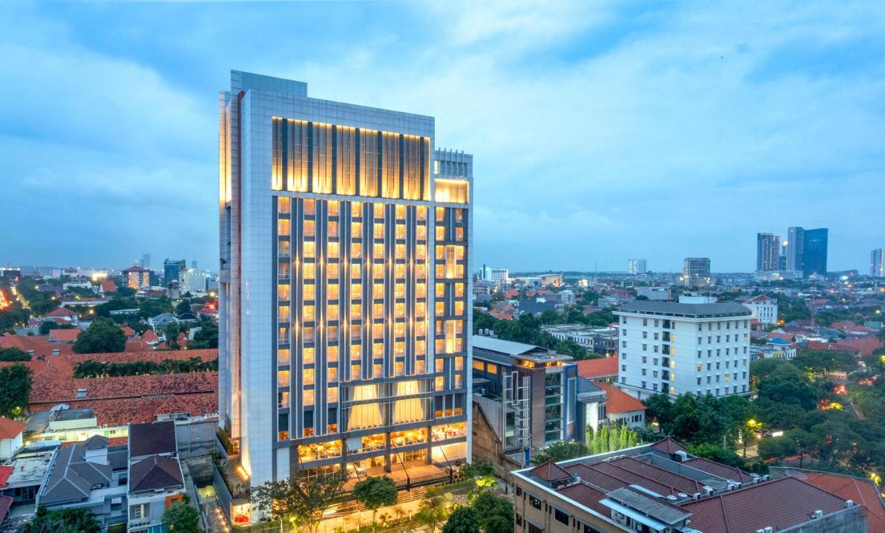 Grand Swiss-Belhotel Darmo Surabaia Exterior foto