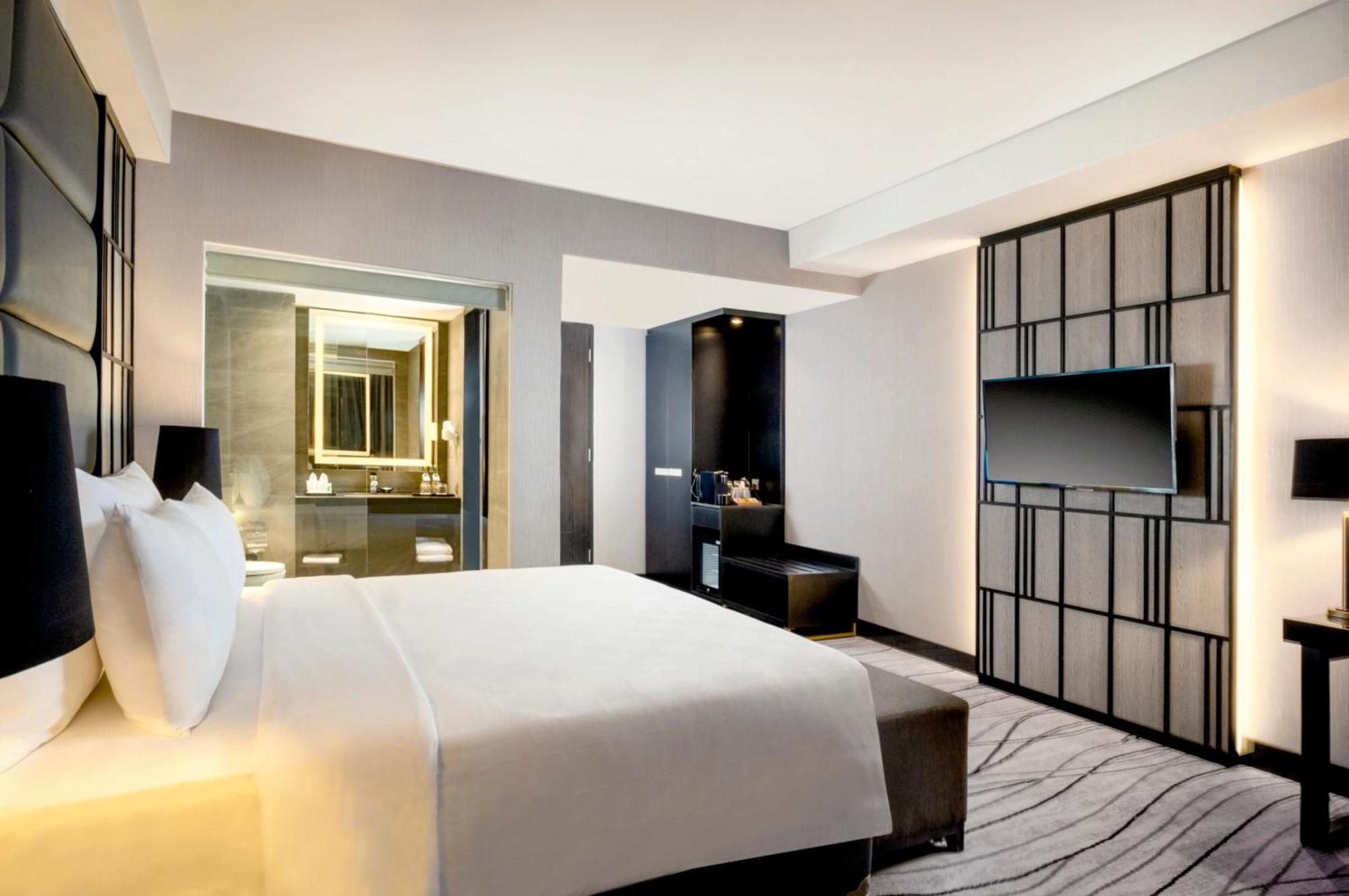 Grand Swiss-Belhotel Darmo Surabaia Exterior foto
